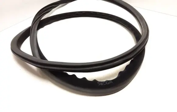 Volvo S80 Rubber seal rear door 
