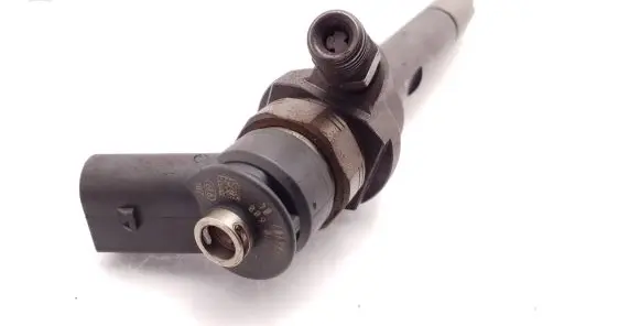 Toyota Verso Fuel injector 0445110600 850690204