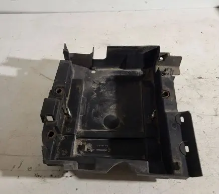Renault Espace - Grand espace IV Battery tray 8200412898