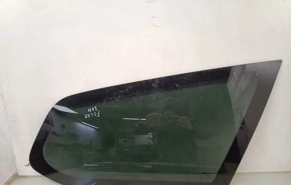 Ford Focus Rear side window
