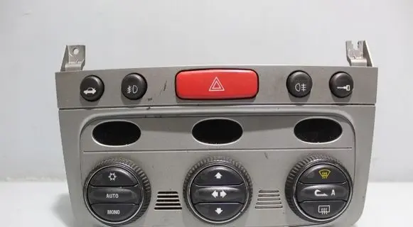 Alfa Romeo 147 Interior fan control switch 