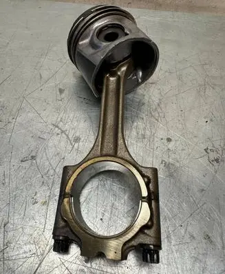 Volvo S60 Piston with connecting rod 81L118