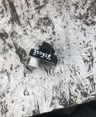Citroen C4 Cactus Electric window control switch