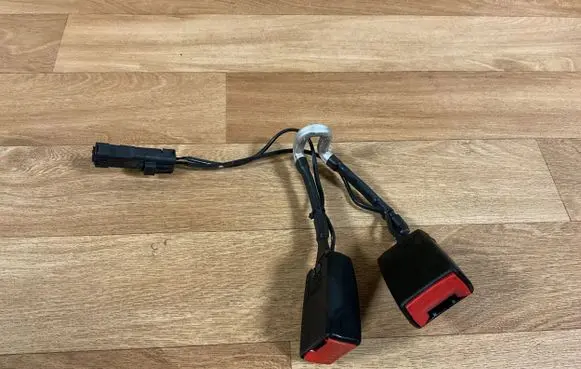 Citroen C5 Rear seatbelt buckle 96480895XX 33052811 024106