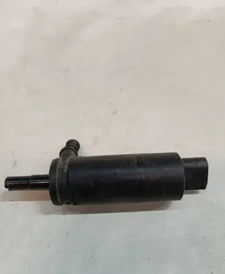 BMW 5 E39 Headlight washer pump 8694239