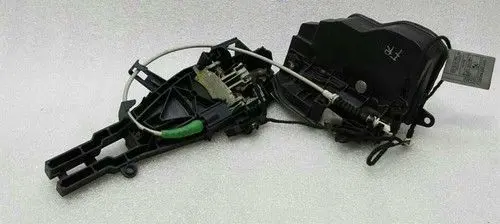 BMW 3 E92 E93 Front door lock 7202144
