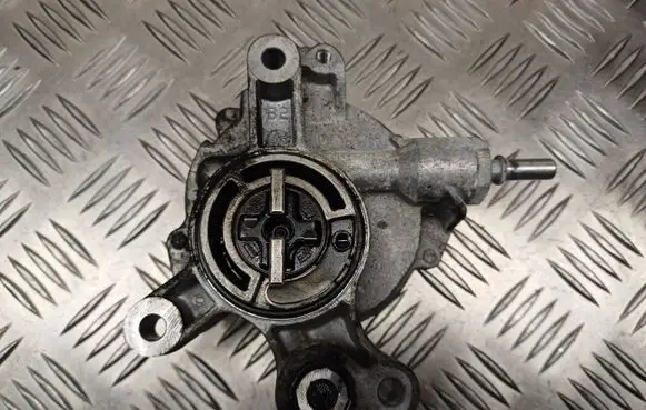 Peugeot 807 Vacuum pump D1651A 2307T