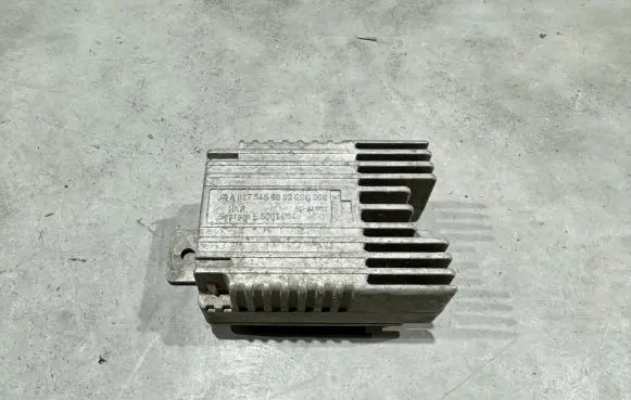 Mercedes-Benz A W168 Coolant fan relay A0275458032 E5001004 8032ESG300