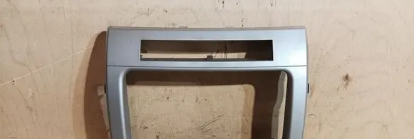 Toyota Corolla Verso AR10 Radio/GPS head unit trim 554170F010 53734A0
