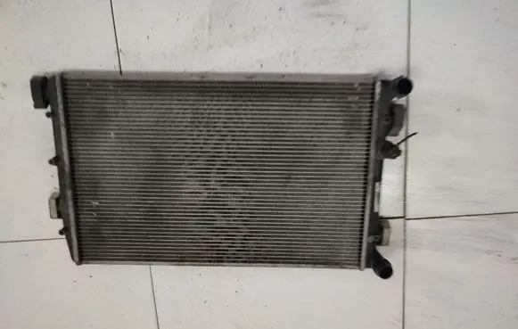 Skoda Fabia Mk2 (5J) Coolant radiator 600121253R