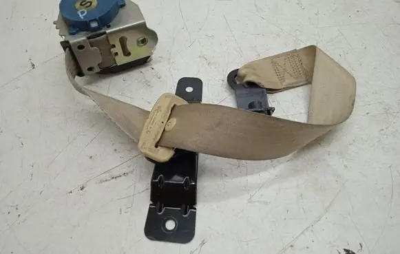 Alfa Romeo 159 Front seatbelt 1002316