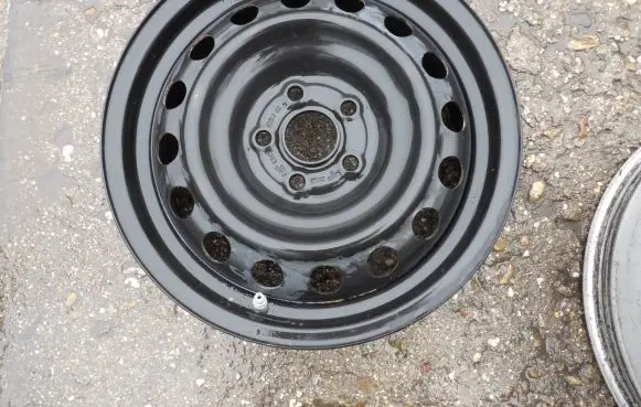 Toyota Yaris XP210 R15 steel rim 
