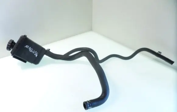 Dodge Magnum Power steering fluid tank/reservoir