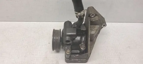 Ford Fiesta Power steering pump 2S6E3A733AA