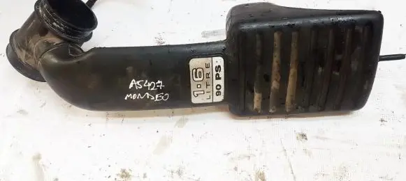 Intake resonator