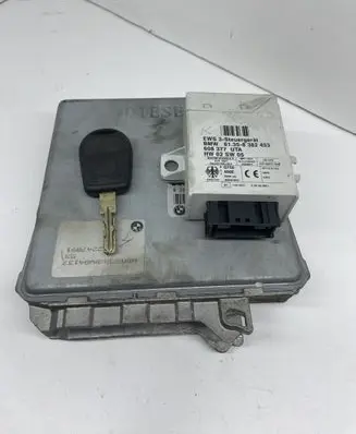 BMW 5 E39 Engine ECU kit and lock set 2247891