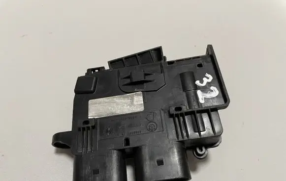 BMW X4 F26 Current control relay 1234567