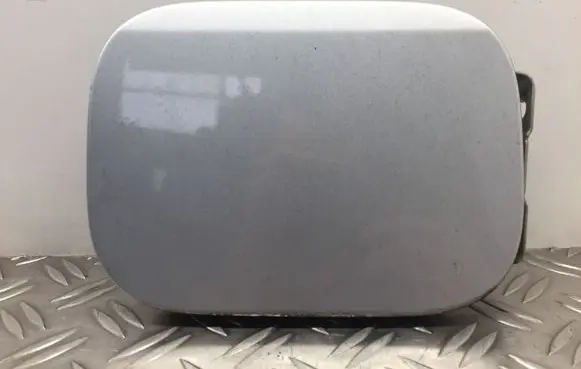 Mercedes-Benz CLC CL203 Fuel tank cap A2035841239 2035841239
