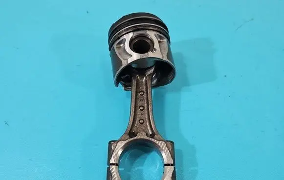 Piston