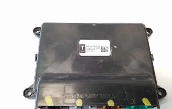 Tesla Model S Other control units/modules 101140000B