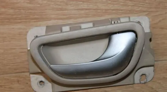 Volvo S80 Rear door interior handle 09170046