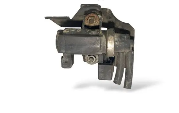 BMW 5 E39 Turbo solenoid valve 2247906