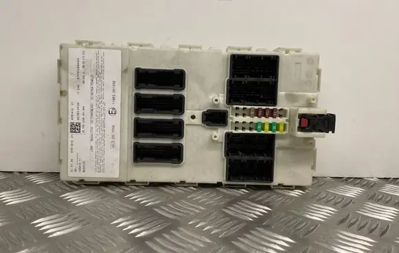 BMW 3 F30 F35 F31 Central body control module 8781415