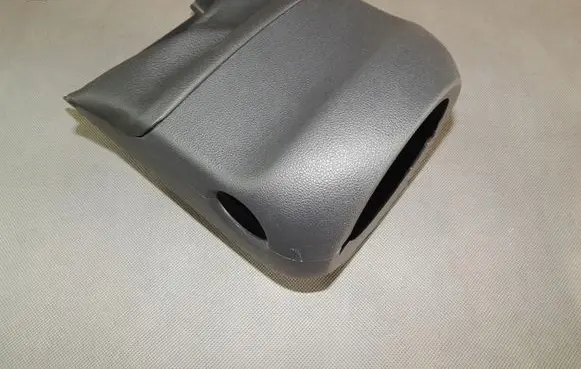 Steering wheel column trim