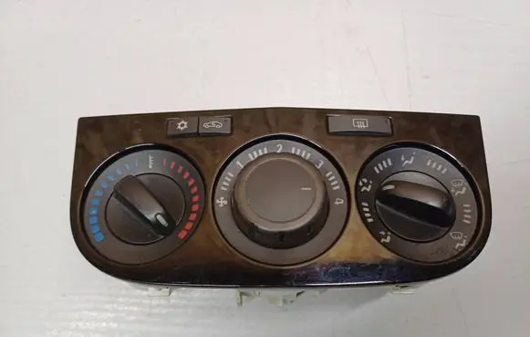 Opel Corsa D Climate control unit 5E094010