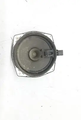 Mitsubishi Pajero Rear door speaker MR301667