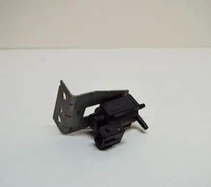 BMW X5 F15 Turbo solenoid valve 702318