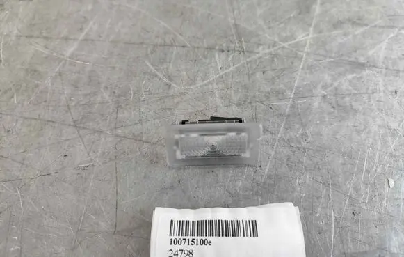 Tesla Model S Other interior light 100715100E