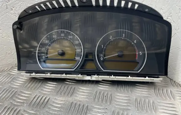 BMW 7 E65 E66 Speedometer (instrument cluster) 62119140815 110080103 103252100450