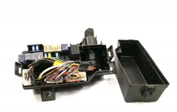 Nissan Navara Fuse box set