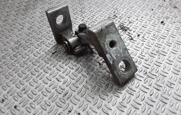 Audi A6 S6 C5 4B Front door upper hinge