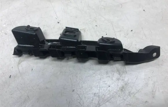 Volkswagen PASSAT B7 Front bumper mounting bracket 3AA807183