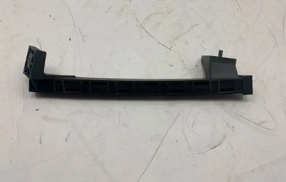 Hyundai Tucson JM Rear door windshield rail 835602E000