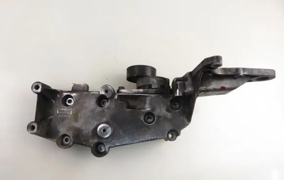 Volvo S60 Generator/alternator bracket 9497106