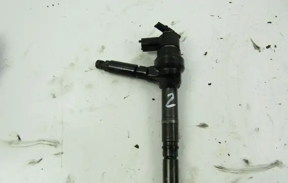 Opel Astra H Fuel injector 0445110175