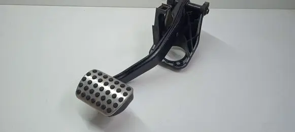 Mercedes-Benz GLC X253 C253 Brake pedal A2052900800
