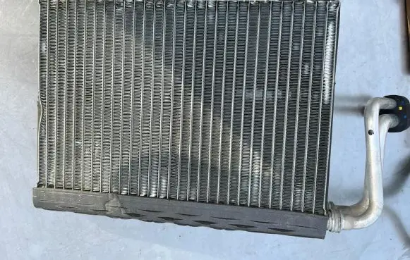 Air conditioning (A/C) radiator (interior)