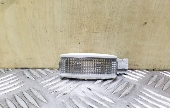 Volkswagen PASSAT B5.5 Other interior light 3B0947113