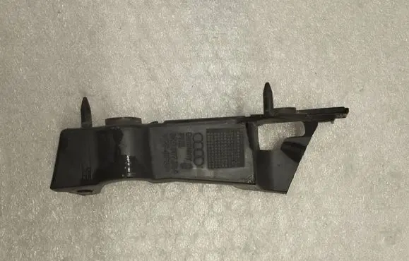 Audi A4 S4 B8 8K Front bumper mounting bracket 8K0807284
