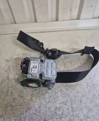 Mercedes-Benz CLS C219 Front seatbelt 602208200 008R000