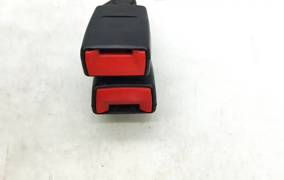 Audi TT TTS Mk2 Middle seatbelt buckle (rear) 8J8857739B 05122008