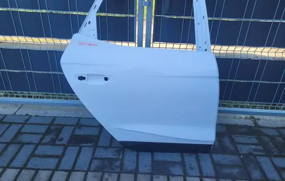 Rear door