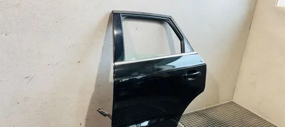 Audi Q3 8U Rear door