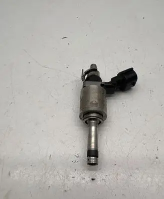 Nissan Qashqai Fuel injector AN0170 06T07 01766