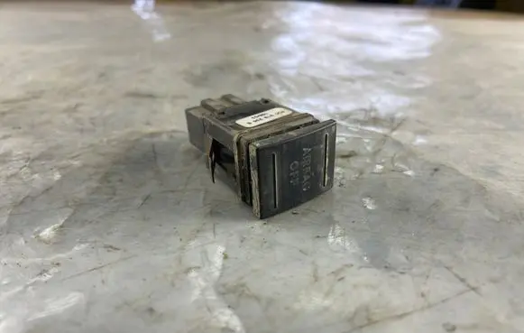Other switches/knobs/shifts
