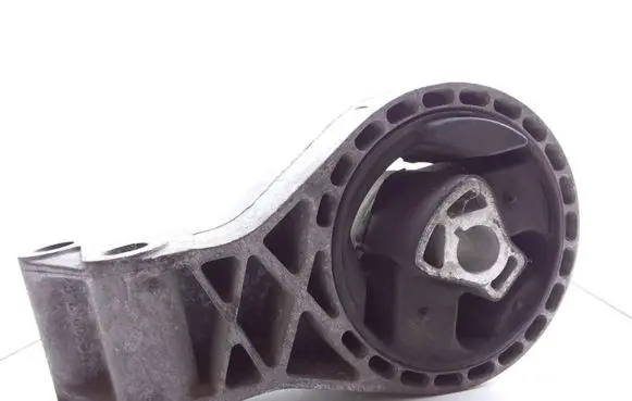 Opel Insignia A Engine mount bracket 13228305